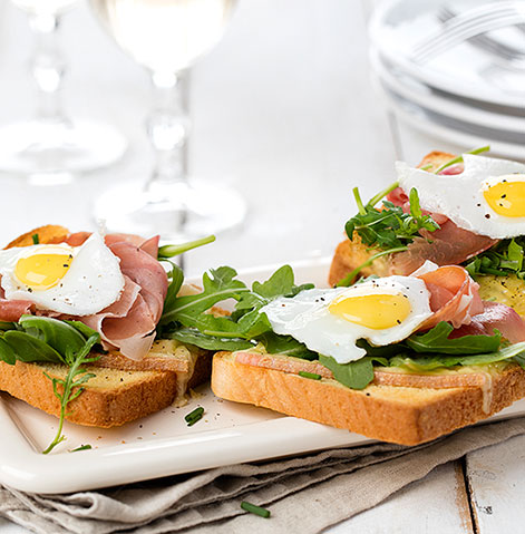 Panrico Com Côdea com Prosciutto, queijo gruyère e ovo de codorniz